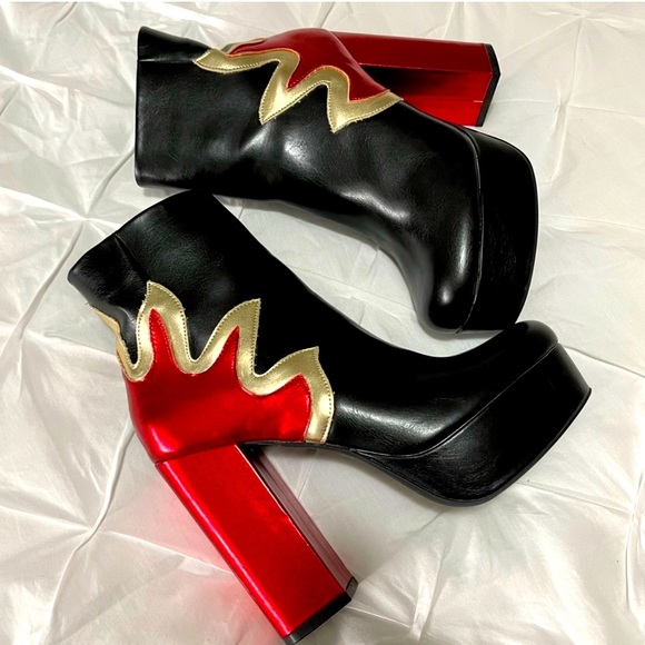 Flame Platform Boots - Picture 4 of 12